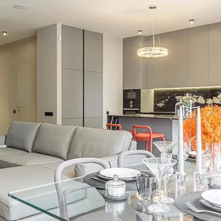 Luxury Apartments Near The Sea *